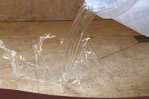 咸安漏水维修 免砸砖防水材料该如何施工